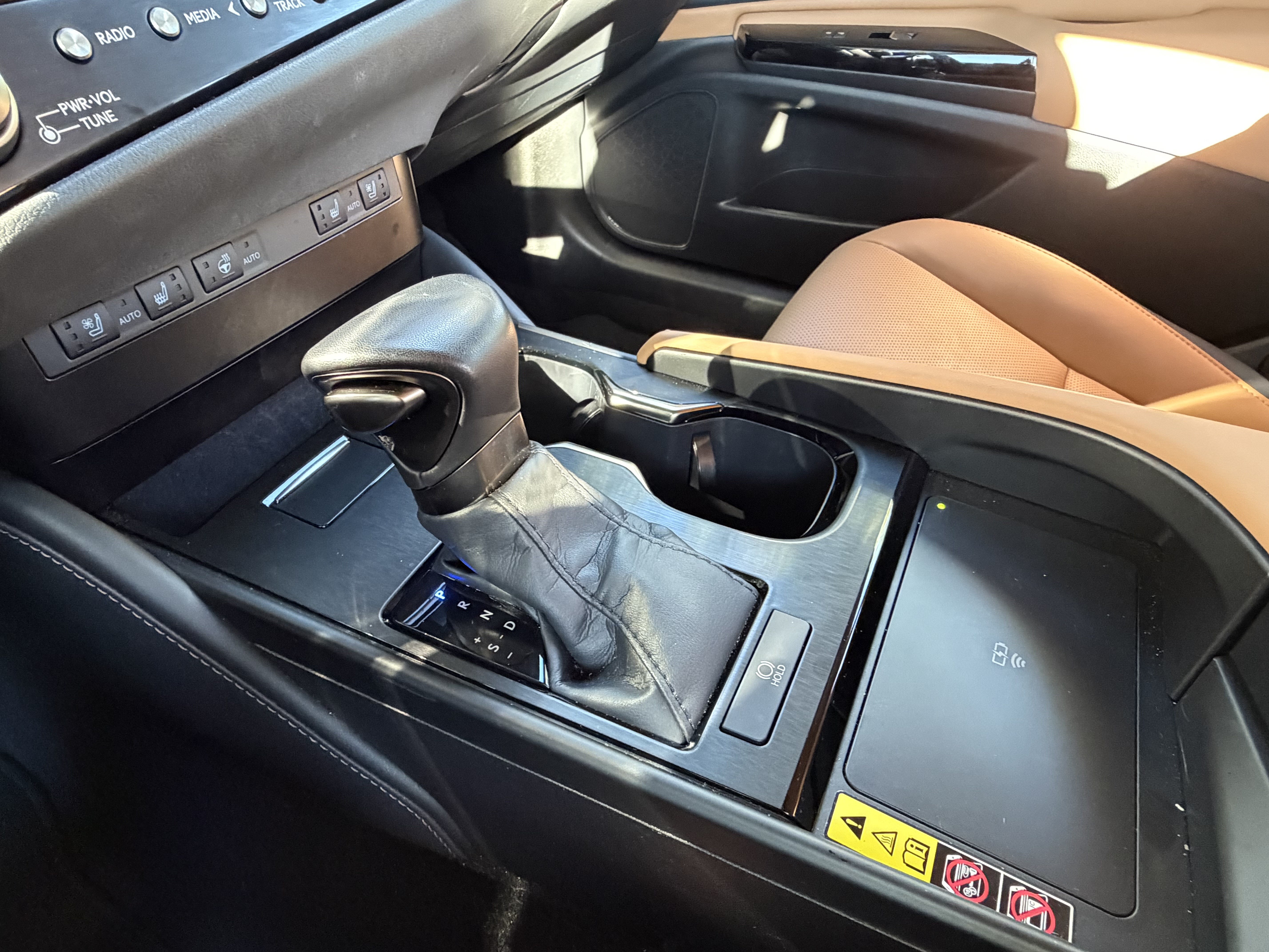 Certified 2025 Lexus ES 350 w/ Premium Package FWD image 25