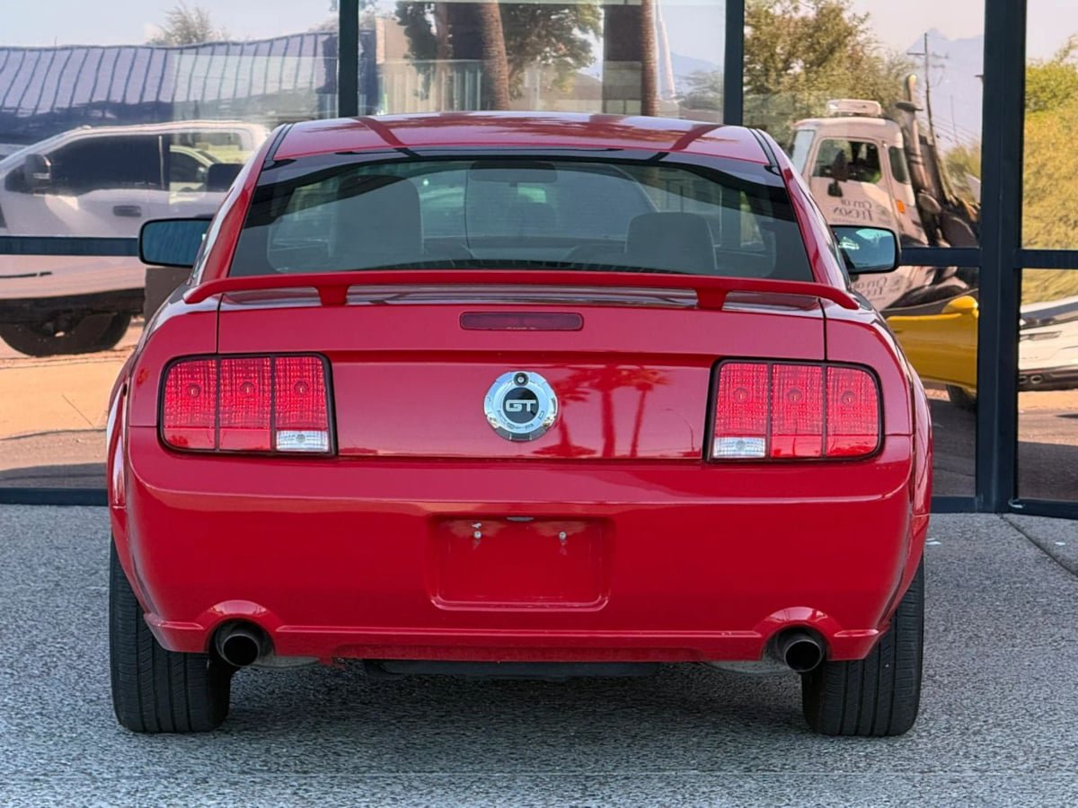 Used 2005 Ford Mustang GT Premium RWD image 9
