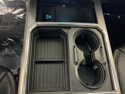 Used 2021 Ford F250 Platinum w/ Tremor Off-Road Package image 25