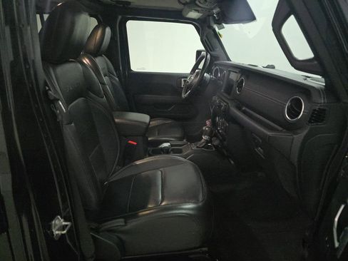 Used 2022 Jeep Wrangler Unlimited Sahara w/ Safety Group image 5