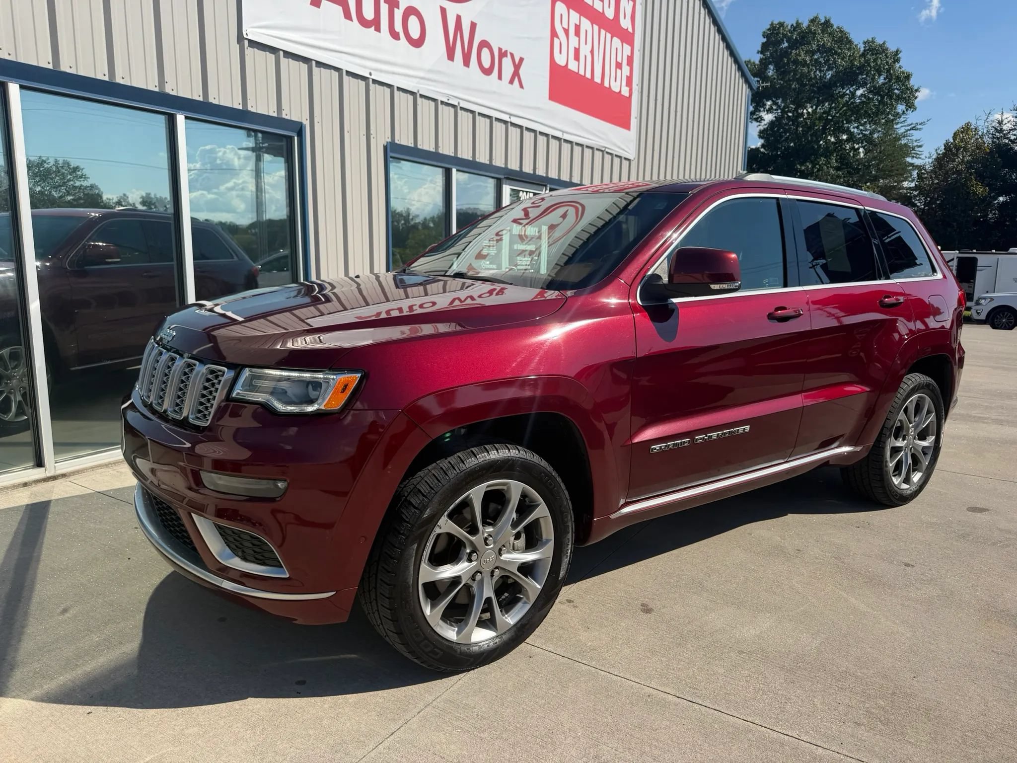 Used 2021 Jeep Grand Cherokee Summit w/ Platinum Series Group AWD/4WD image 21