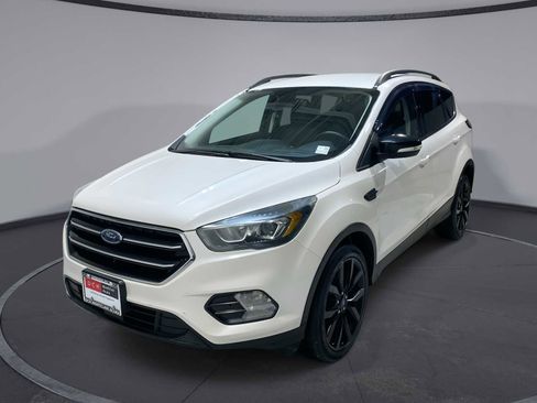Used 2017 Ford Escape Titanium image 1