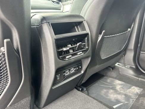 New 2025 Jeep Grand Cherokee Limited w/ Black Appearance Package image 30