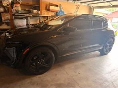 Used 2025 Chevrolet Equinox EV RS w/ Convenience Package II FWD image 2