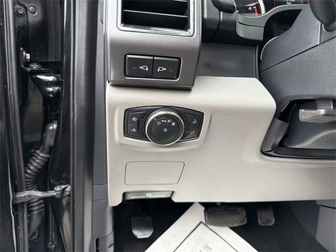 Used 2022 Ford F350 XLT w/ XLT Value Package image 17