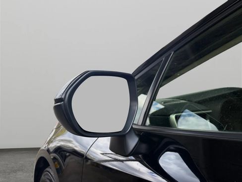 Used 2023 Toyota Corolla LE image 30