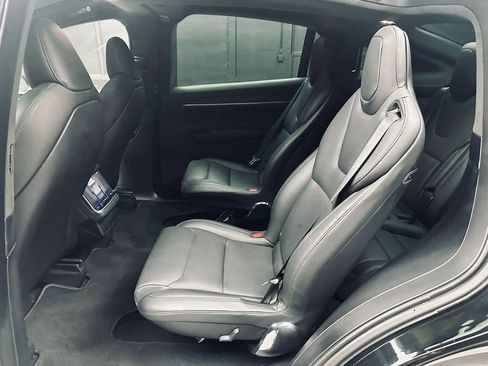 Used 2024 Tesla Model X AWD/4WD image 22