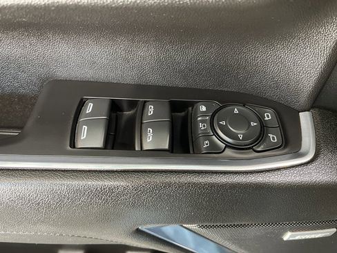 Used 2024 Chevrolet Silverado 2500 LTZ w/ LTZ Convenience Package AWD/4WD image 30