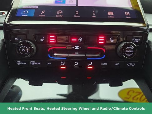 Used 2025 Jeep Grand Cherokee Limited image 36