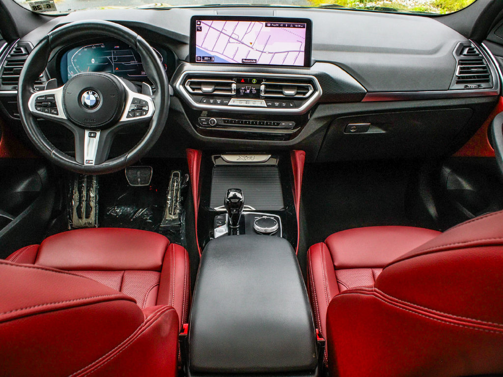 Used 2023 BMW X4 xDrive30i w/ M Sport Package AWD/4WD image 38
