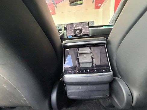 Used 2023 Tesla Model X AWD/4WD image 30