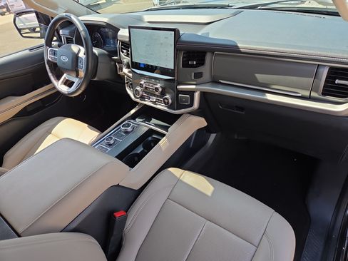 Certified 2023 Ford Expedition XLT AWD/4WD image 18