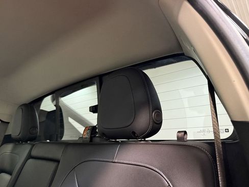 Used 2021 Chevrolet Colorado ZR2 w/ Colorado ZR2 Bison Edition image 9