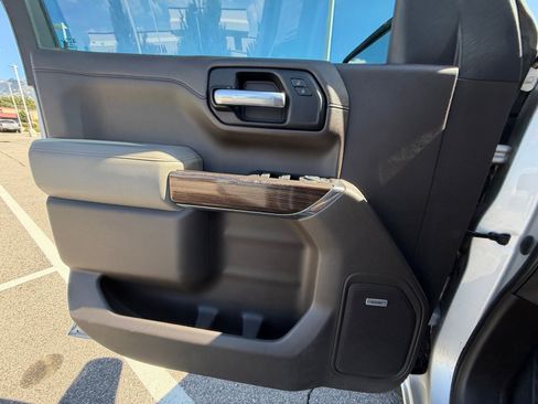 Used 2019 Chevrolet Silverado 1500 LT Trail Boss AWD/4WD image 26