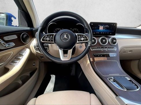 Used 2023 Mercedes-Benz GLC 300 4MATIC Coupe image 7
