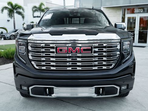 Used 2022 GMC Sierra 1500 Denali image 3