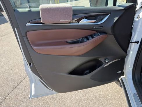 Used 2021 Buick Enclave Avenir w/ Avenir Technology Package image 8