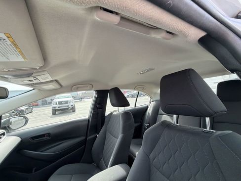 Used 2022 Toyota Corolla LE image 28