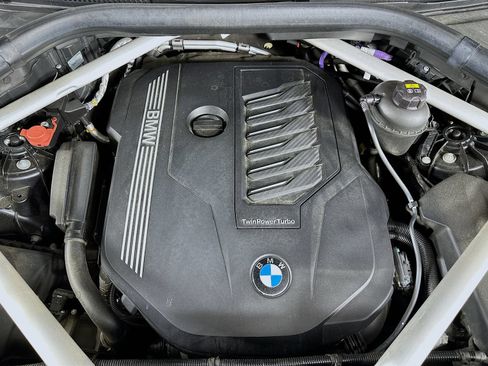 Used 2021 BMW X5 xDrive40i w/ Convenience Package AWD/4WD image 13