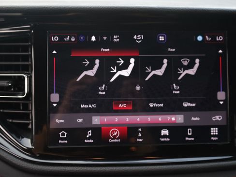 Used 2025 Dodge Durango GT RWD image 21