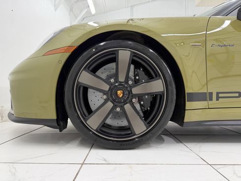 New 2026 Porsche 911 Carrera 4 GTS image 19