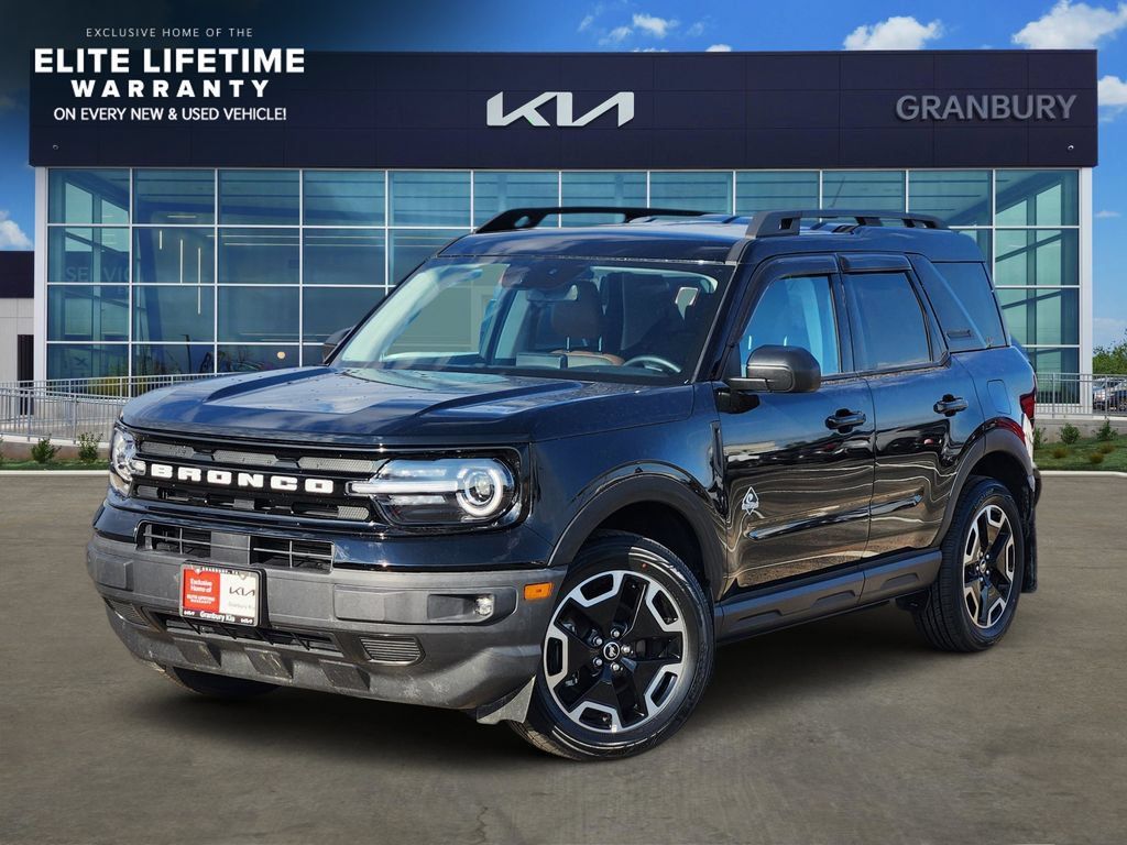 Used 2024 Ford Bronco Sport Outer Banks w/ Tech Package AWD/4WD image 1