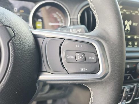 Used 2023 Jeep Wrangler Unlimited Sahara w/ Cold Weather Group AWD/4WD image 27