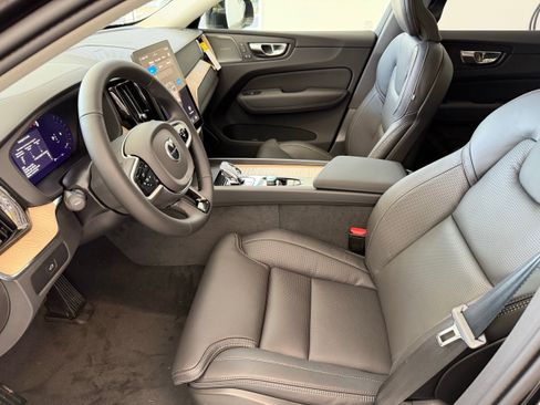 New 2026 Volvo XC60 B5 Ultra w/ Protection Package Premier AWD/4WD image 12
