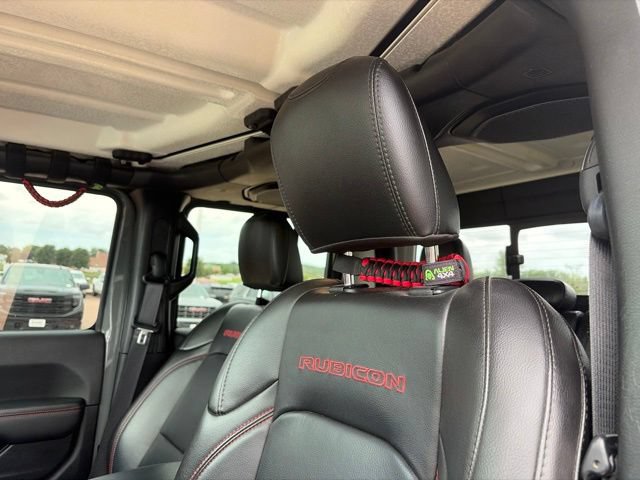 Used 2020 Jeep Gladiator Rubicon w/ Dual Top Group AWD/4WD image 13