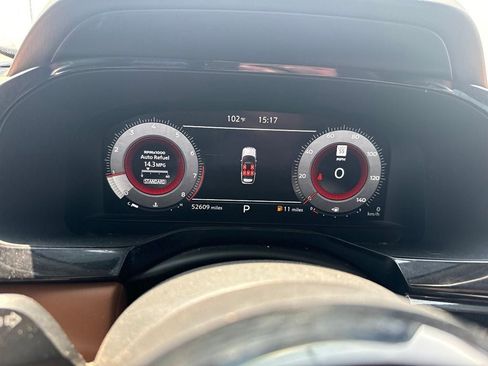 Used 2022 Nissan Pathfinder Platinum w/ Cargo Package FWD image 15