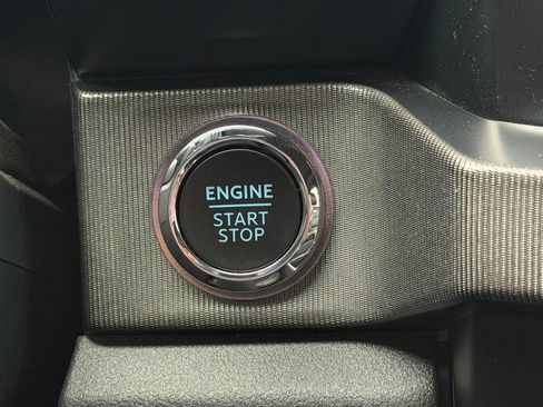 Used 2024 Ford F250 Platinum AWD/4WD image 26