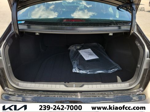 New 2026 Kia K4 FWD image 10