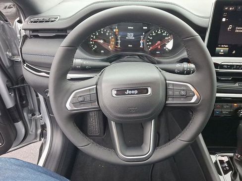 New 2026 Jeep Compass Limited image 9