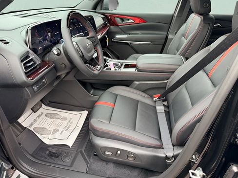 New 2026 Chevrolet Traverse RS w/ LPO, Floor Liner Package image 12