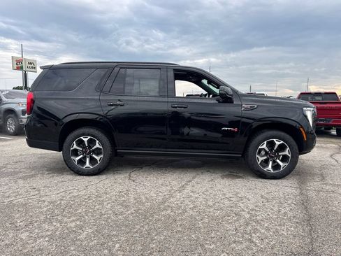 New 2026 GMC Yukon AT4 w/ AT4 Premium Package AWD/4WD image 7