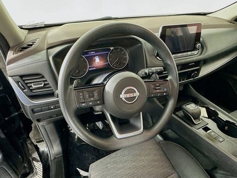 Certified 2023 Nissan Rogue SV image 17