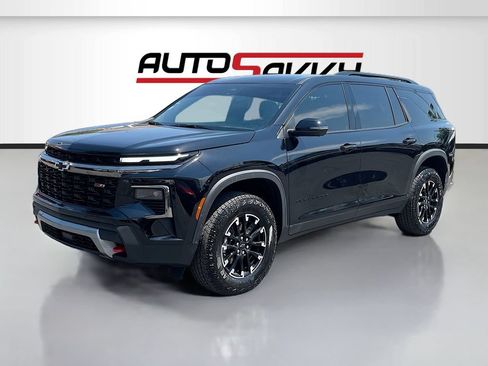 Used 2026 Chevrolet Traverse Z71 w/ Driver Confidence Package AWD/4WD image 3