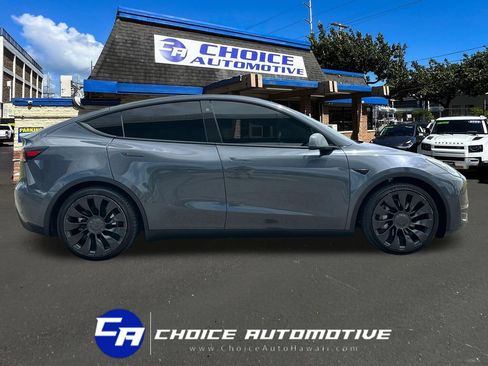 Used 2021 Tesla Model Y Long Range AWD/4WD image 8