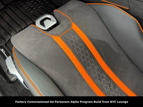 Used 2024 Lamborghini Huracan Sterrato image 38