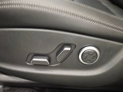 Used 2026 Genesis GV70 2.5T image 12