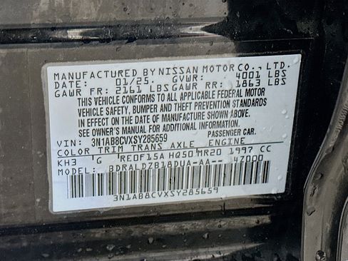 Used 2025 Nissan Sentra SV image 12