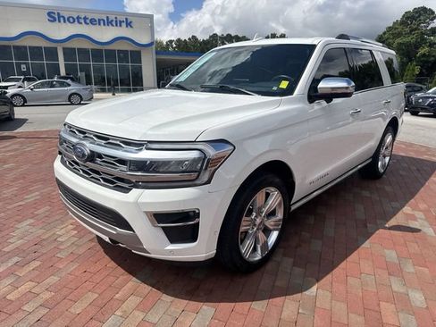 Used 2024 Ford Expedition Platinum AWD/4WD image 32