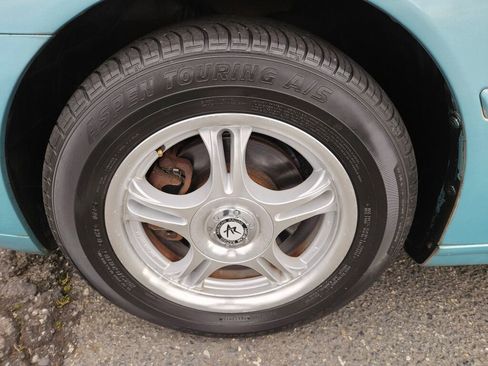 Used 2002 Lexus ES 330 image 8