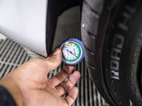 Used 2021 Tesla Model 3 Standard Range Plus image 40