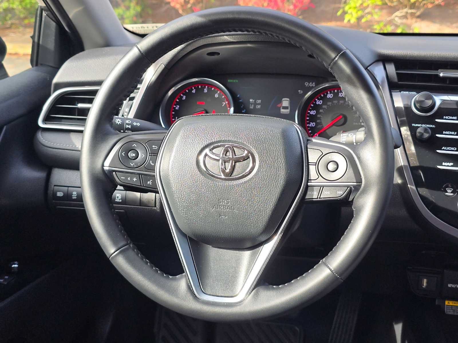 Used 2020 Toyota Camry XSE FWD image 19