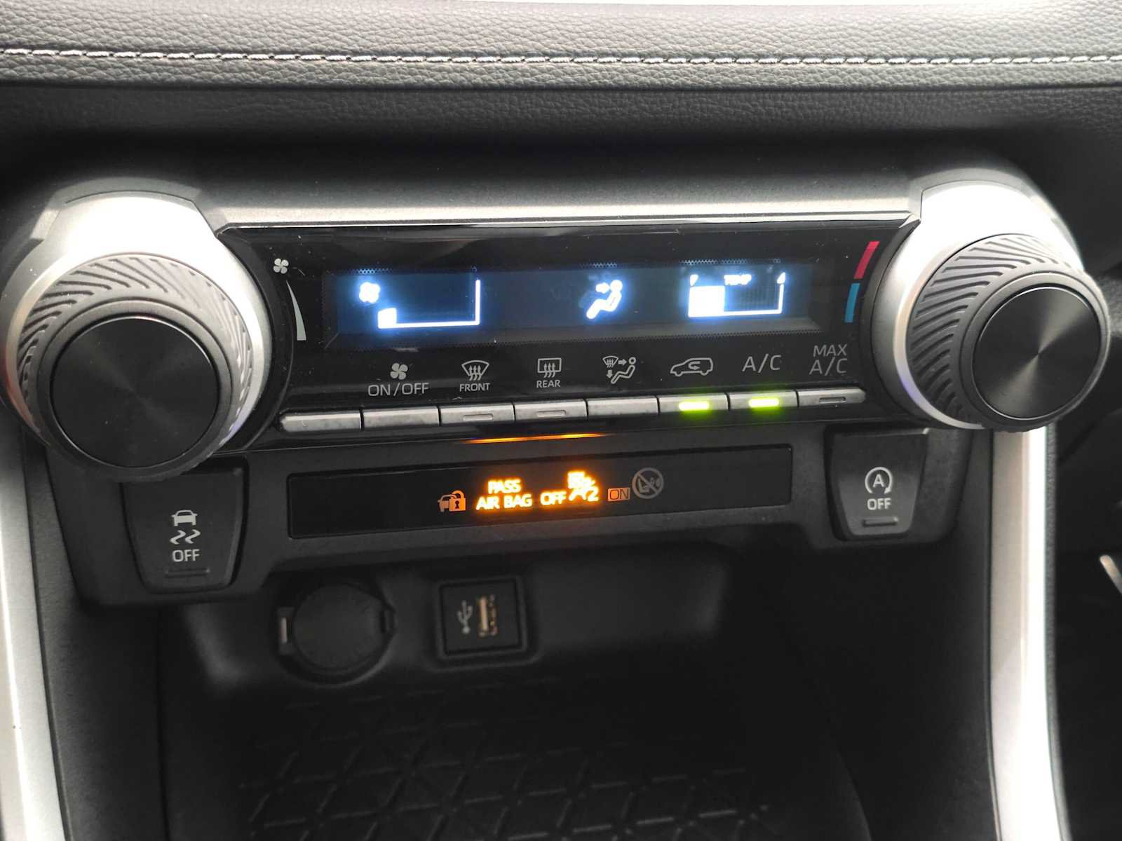 Certified 2025 Toyota RAV4 LE AWD/4WD image 14
