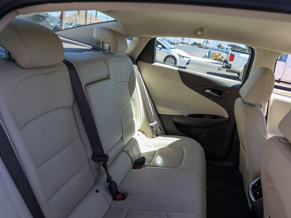 Used 2024 Chevrolet Malibu LT FWD image 18