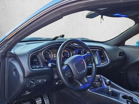 Used 2016 Dodge Challenger R/T Scat Pack image 9