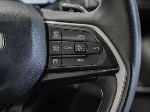 Used 2023 Jeep Grand Cherokee L Laredo w/ Luxury Tech Group I AWD/4WD image 25