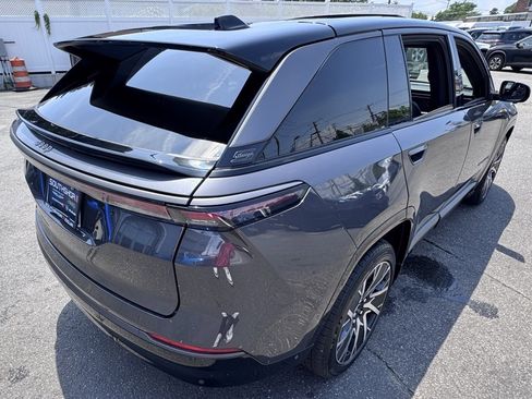 New 2025 Jeep Wagoneer S Limited image 10